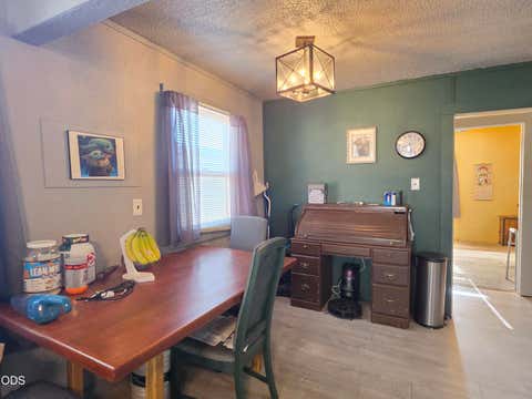Tiny photo for 1518 Pleasant Avenue, Klamath Falls, OR 97601 (MLS # 220227393)