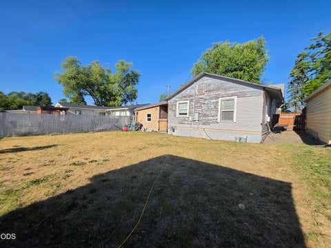 Tiny photo for 1518 Pleasant Avenue, Klamath Falls, OR 97601 (MLS # 220227393)