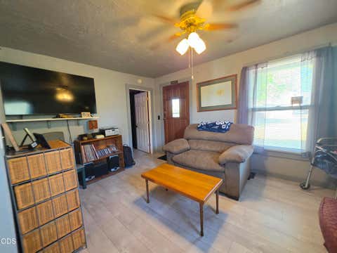 Tiny photo for 1518 Pleasant Avenue, Klamath Falls, OR 97601 (MLS # 220227393)