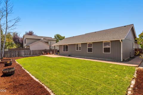 Tiny photo for 1934 SW 28th Court, Redmond, OR 97756 (MLS # 220226952)