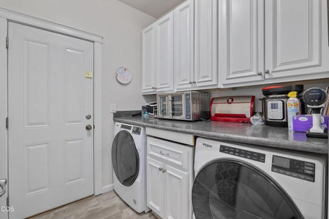Tiny photo for 2140 SW Nick Way, Grants Pass, OR 97527 (MLS # 220224530)