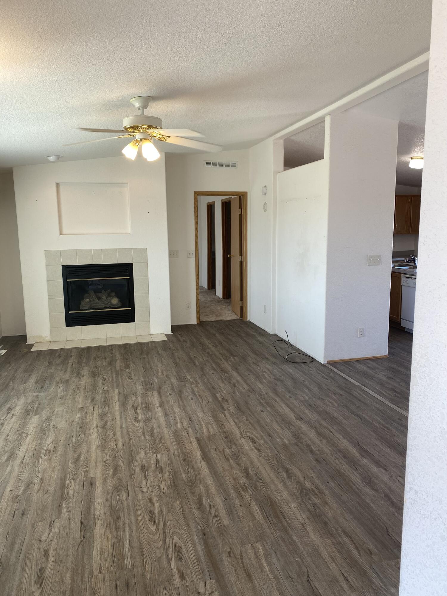 Christmas Valley Unit4 - Residential