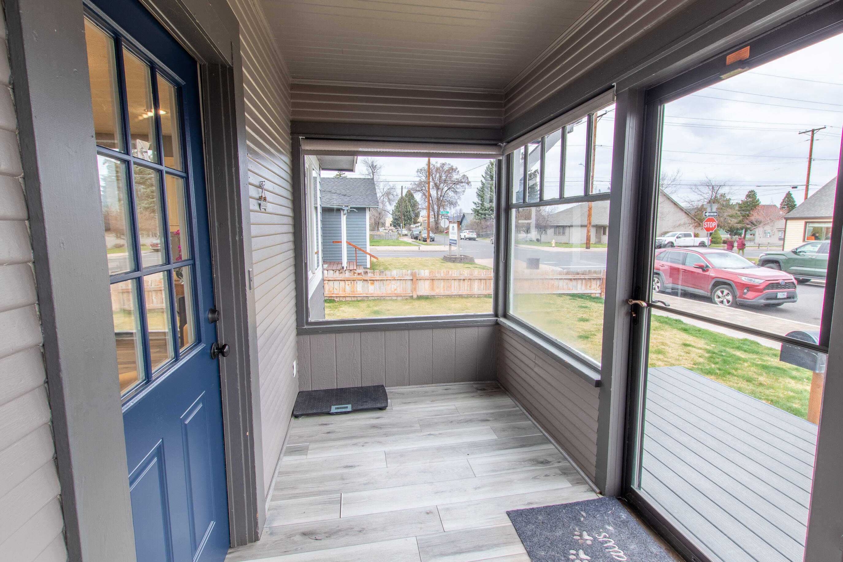 CLAR - Commercial Sale