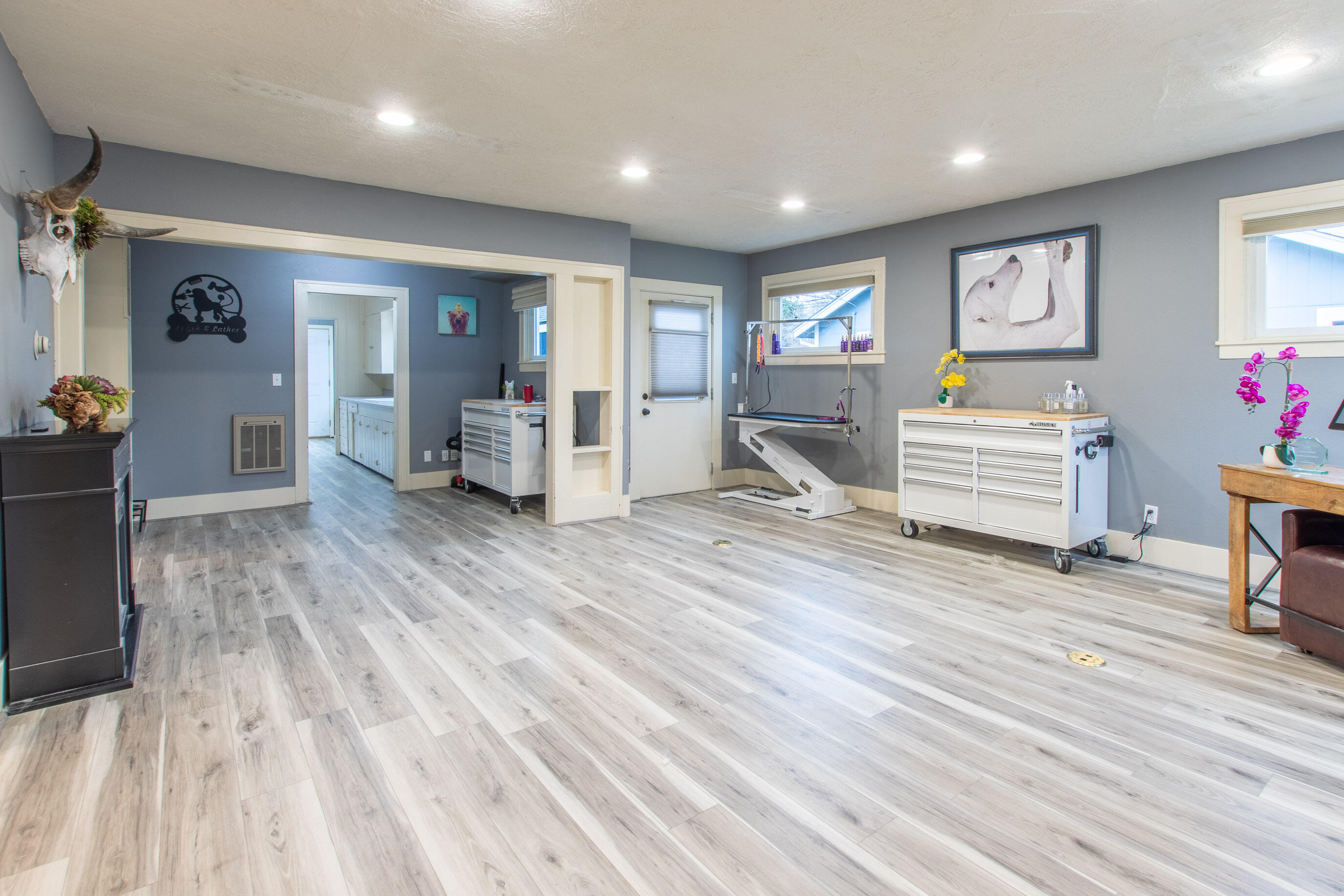 CLAR - Commercial Sale