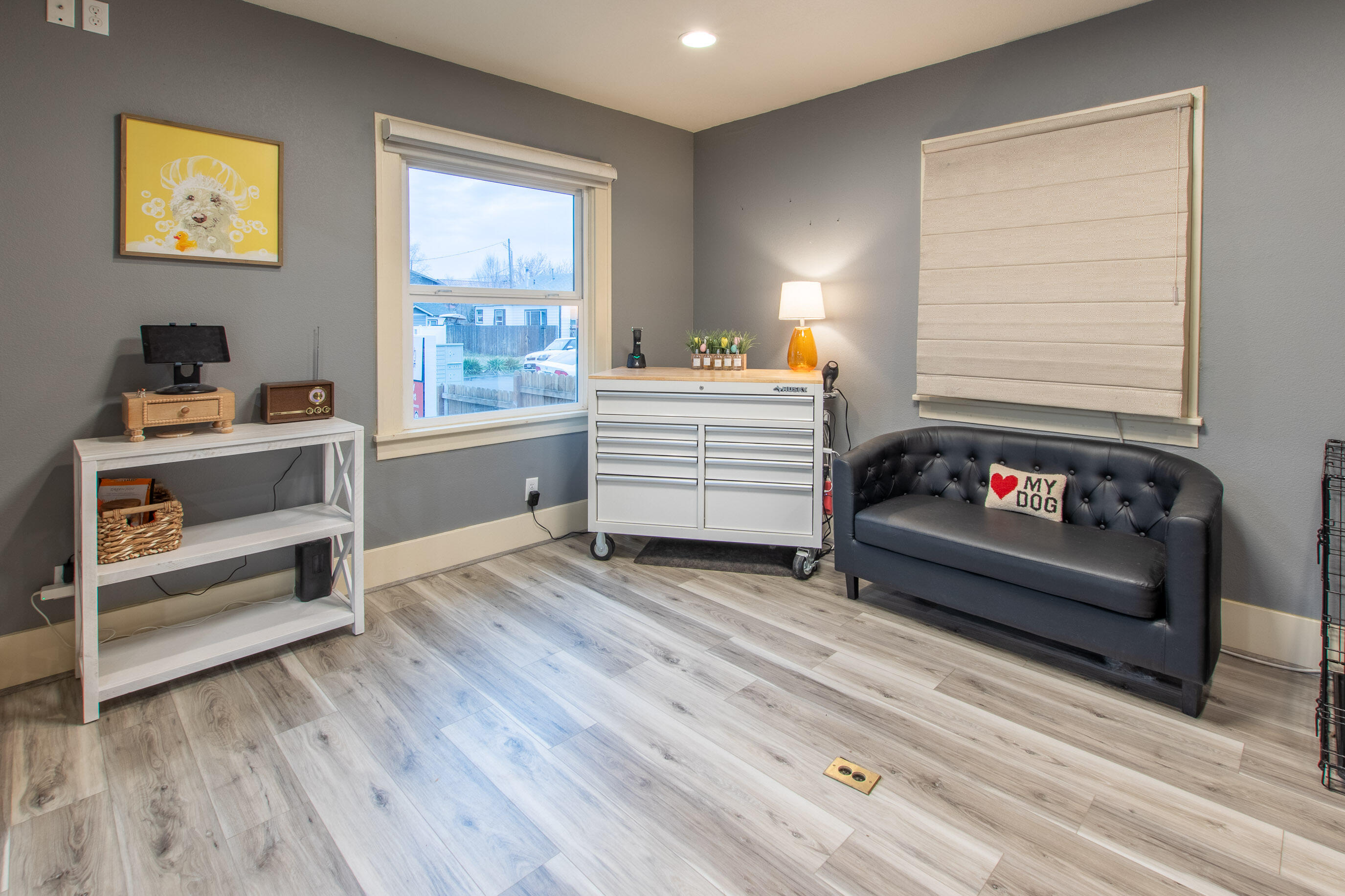 CLAR - Commercial Sale