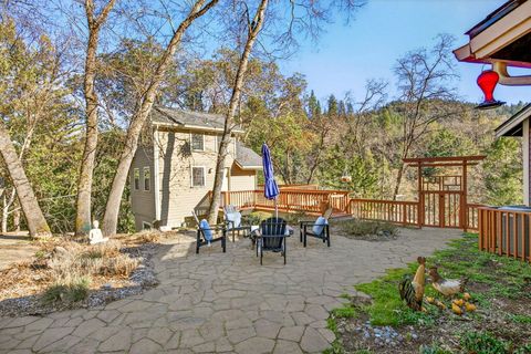 Tiny photo for 514 Granite Street, Ashland, OR 97520 (MLS # 220214953)