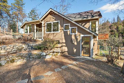 Tiny photo for 514 Granite Street, Ashland, OR 97520 (MLS # 220214953)