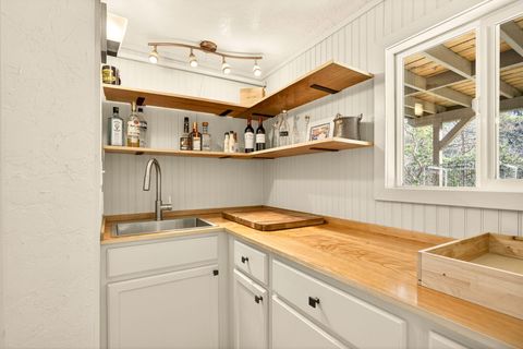 Tiny photo for 514 Granite Street, Ashland, OR 97520 (MLS # 220214953)