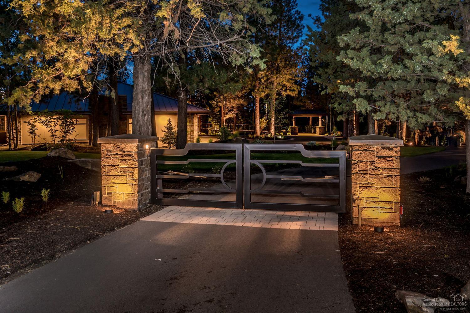 Broken Top - Residential