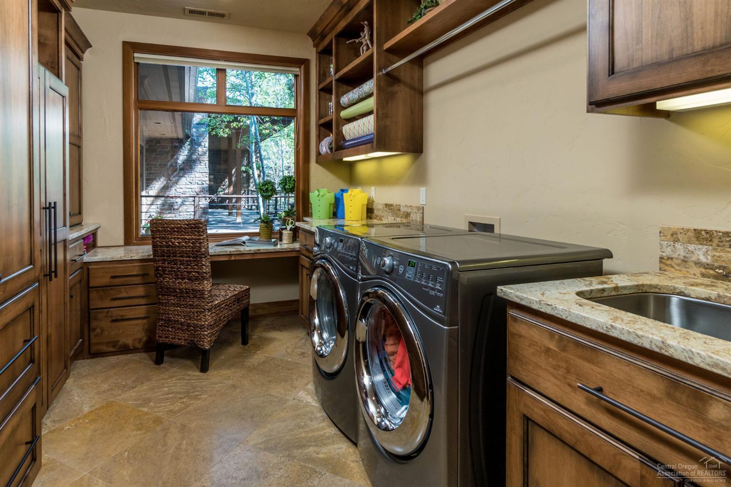 Broken Top - Residential