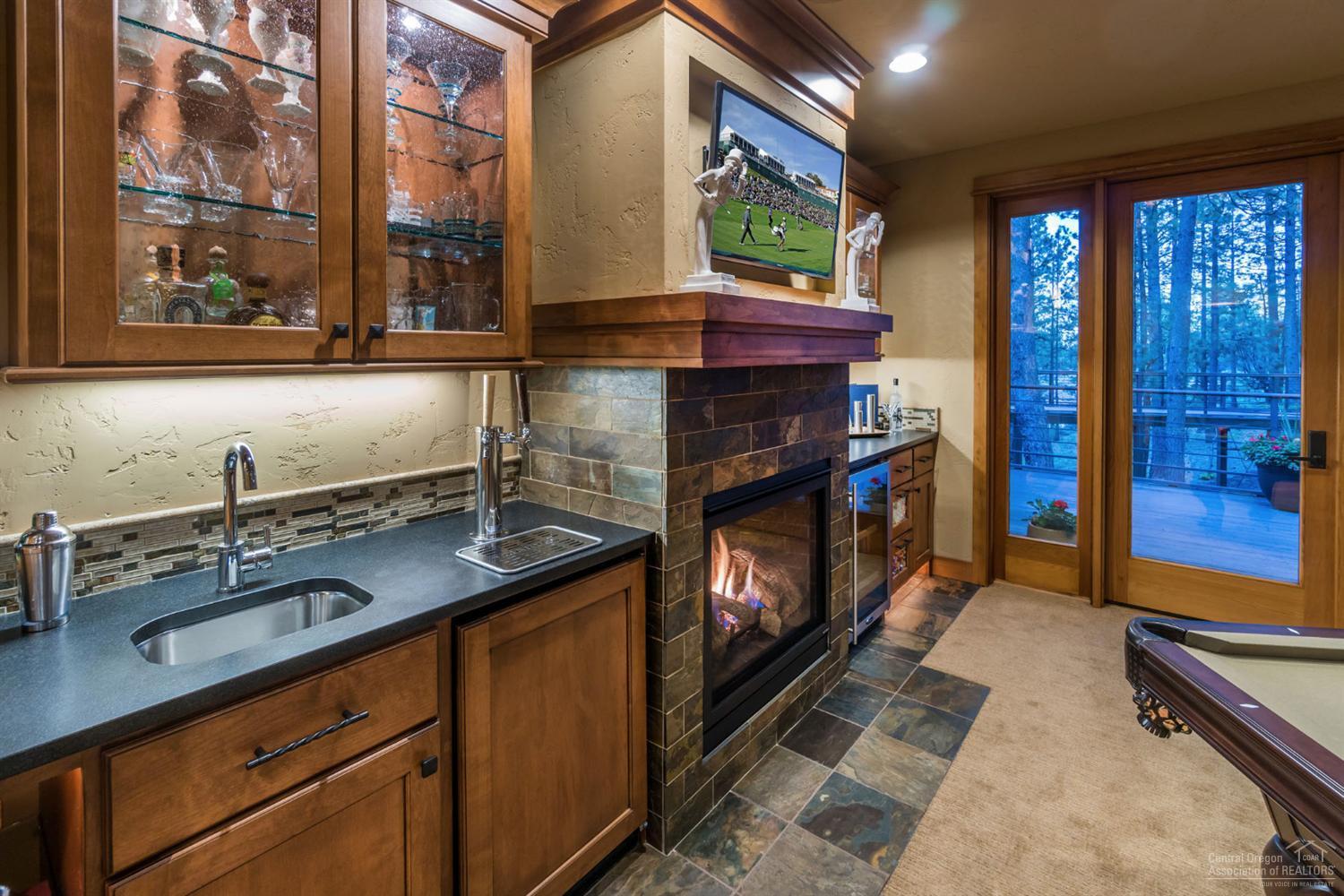 Broken Top - Residential