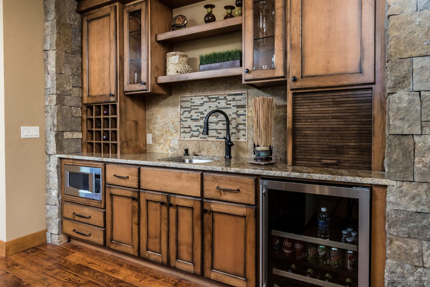 Broken Top - Residential