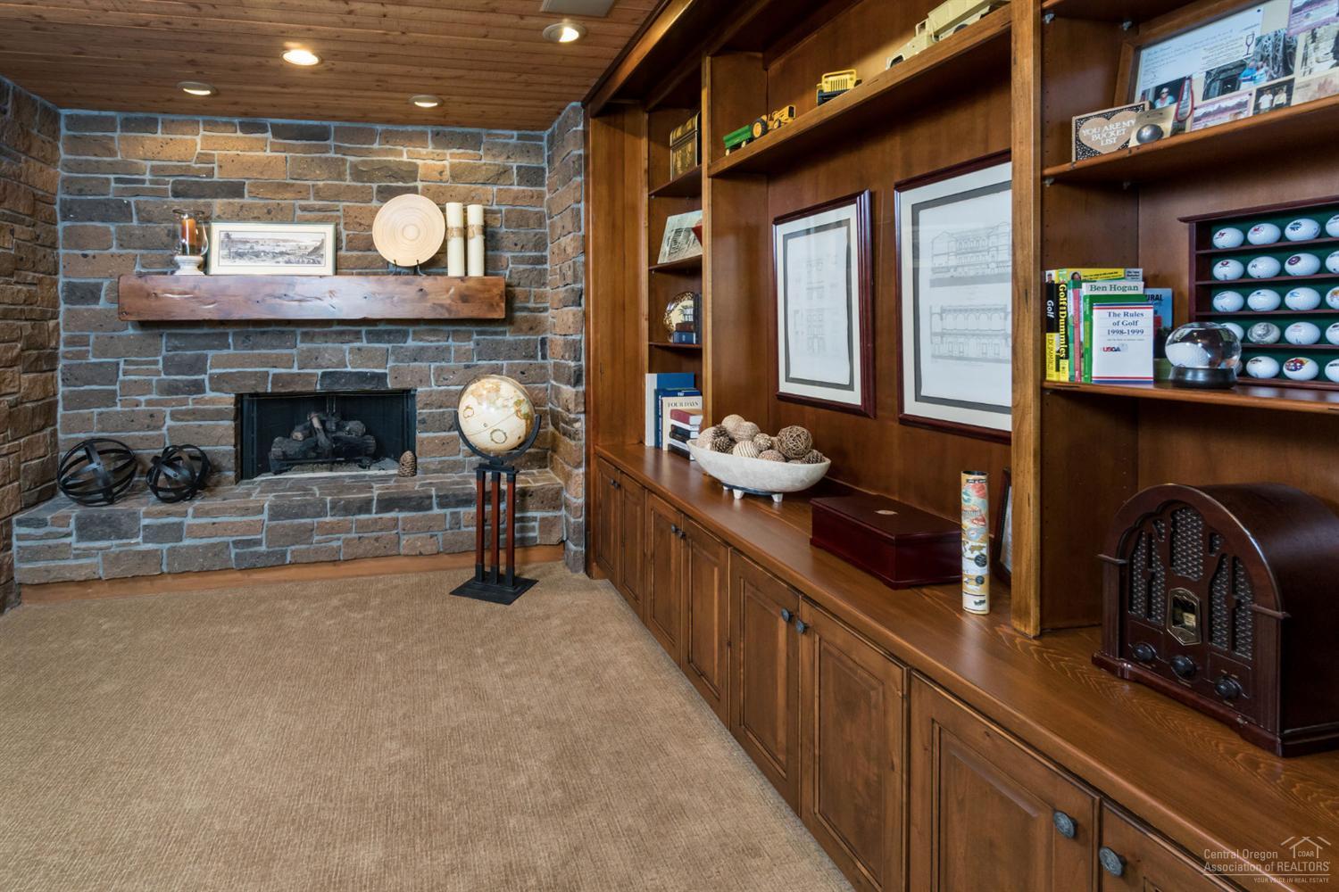 Broken Top - Residential