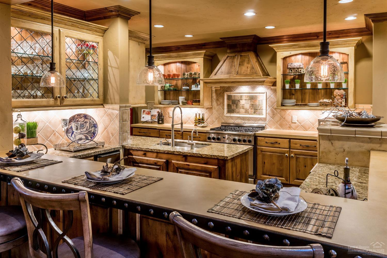 Broken Top - Residential