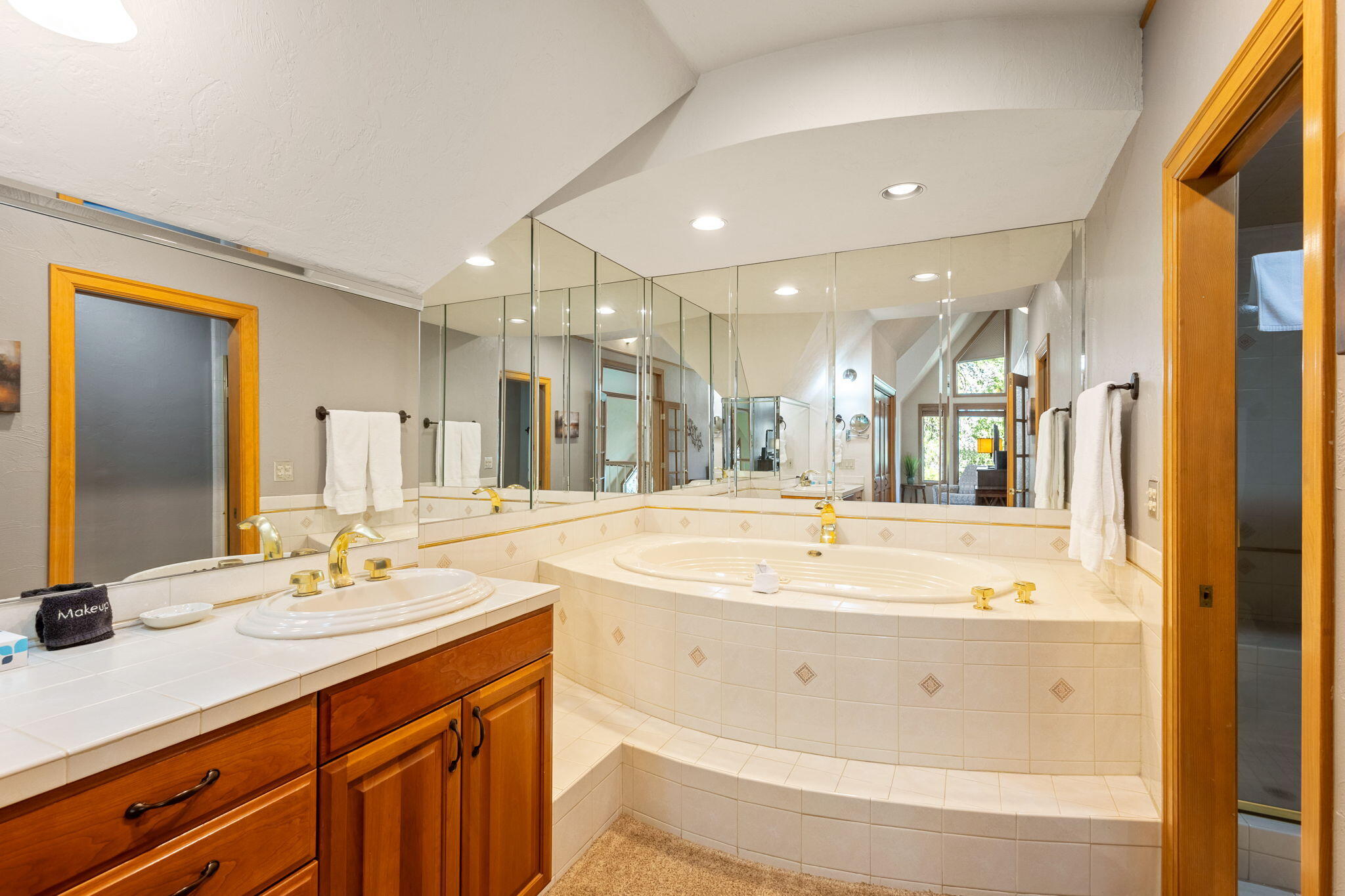 StoneTH - Residential