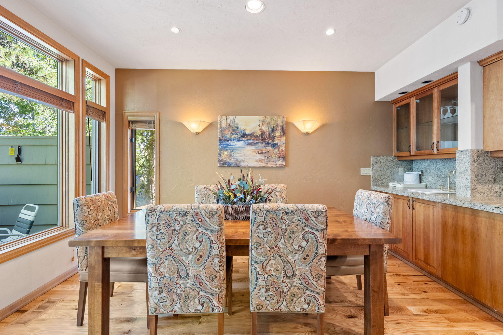 StoneTH - Residential