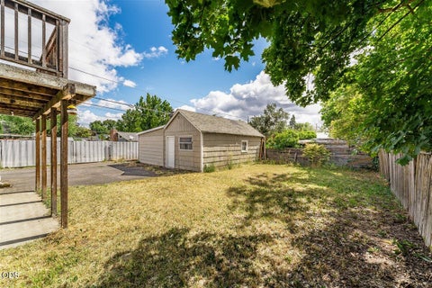 Tiny photo for 214 N Columbus Avenue, Medford, OR 97501 (MLS # 220223079)