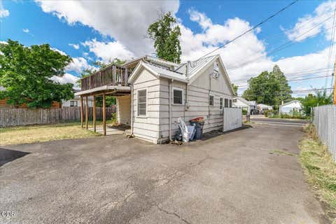 Tiny photo for 214 N Columbus Avenue, Medford, OR 97501 (MLS # 220223079)