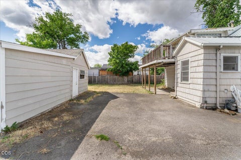Tiny photo for 214 N Columbus Avenue, Medford, OR 97501 (MLS # 220223079)