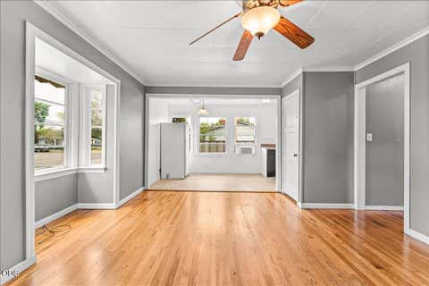 Tiny photo for 214 N Columbus Avenue, Medford, OR 97501 (MLS # 220223079)
