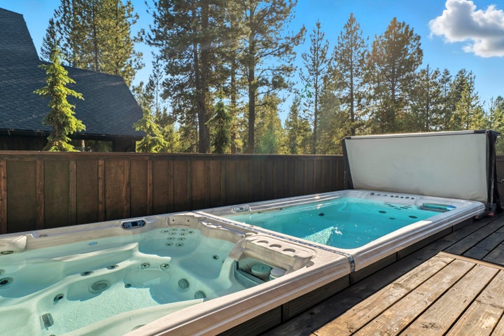 Photo 1 of 86 — 56604 Sunstone Loop 151, Bend, OR 97707