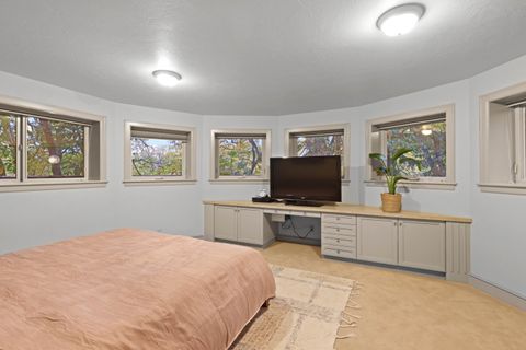 Tiny photo for 903 Pinecrest Terrace, Ashland, OR 97520 (MLS # 220211999)