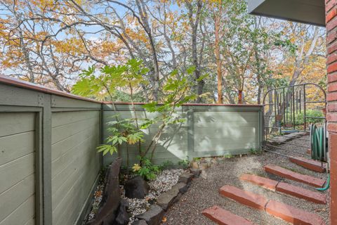 Tiny photo for 903 Pinecrest Terrace, Ashland, OR 97520 (MLS # 220211999)