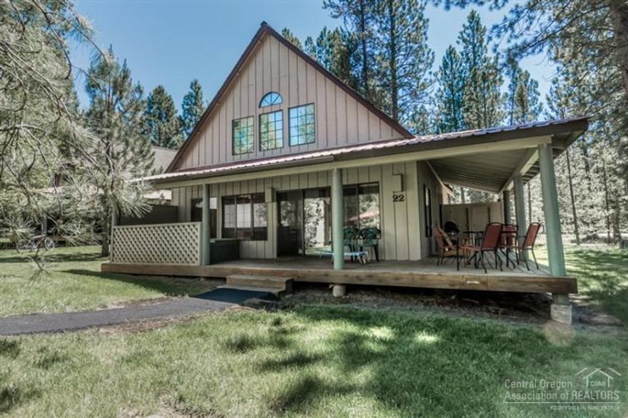 Detached 3 bed/2 bath condo in 36 unit association. Home close to private outdoor pool & entrance. Good parking with own space. Completely remodeled and updated. Outstanding furniture package. Master bed & shower bath up. Two beds & tub bath down. Wrap around deck & single car detached garage. Furnished and ready to move in. Gas assist river rock stone fireplace. Large wood mantle. Hot tub on front deck. Rental history available through Bennington Properties. Surrounded by beautiful trees and landscaping.