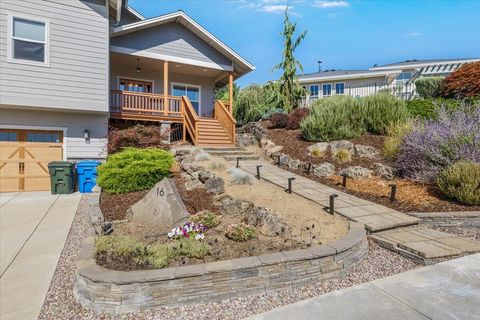 Tiny photo for 16 Terra Linda Court, Eagle Point, OR 97524 (MLS # 220217251)