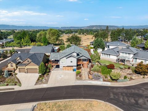 Tiny photo for 16 Terra Linda Court, Eagle Point, OR 97524 (MLS # 220217251)