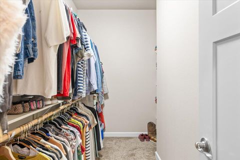 Tiny photo for 16 Terra Linda Court, Eagle Point, OR 97524 (MLS # 220217251)