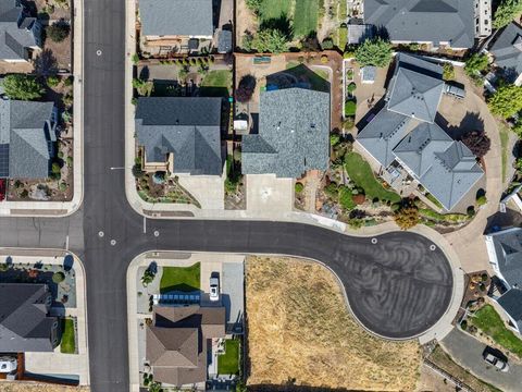 Tiny photo for 16 Terra Linda Court, Eagle Point, OR 97524 (MLS # 220217251)