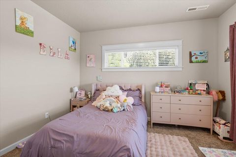 Tiny photo for 16 Terra Linda Court, Eagle Point, OR 97524 (MLS # 220217251)