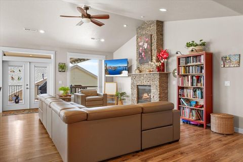 Tiny photo for 16 Terra Linda Court, Eagle Point, OR 97524 (MLS # 220217251)