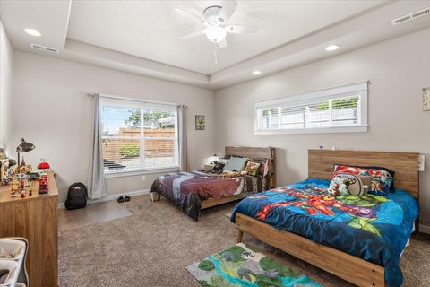 Tiny photo for 16 Terra Linda Court, Eagle Point, OR 97524 (MLS # 220217251)