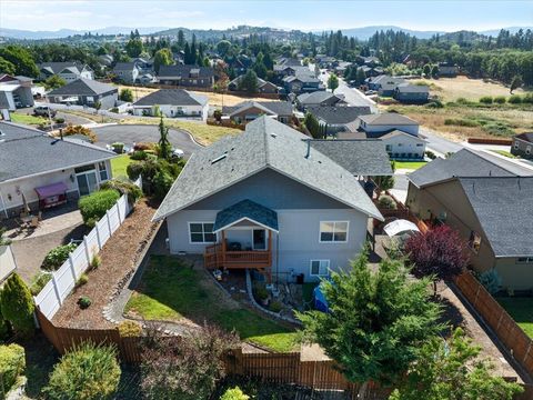 Tiny photo for 16 Terra Linda Court, Eagle Point, OR 97524 (MLS # 220217251)