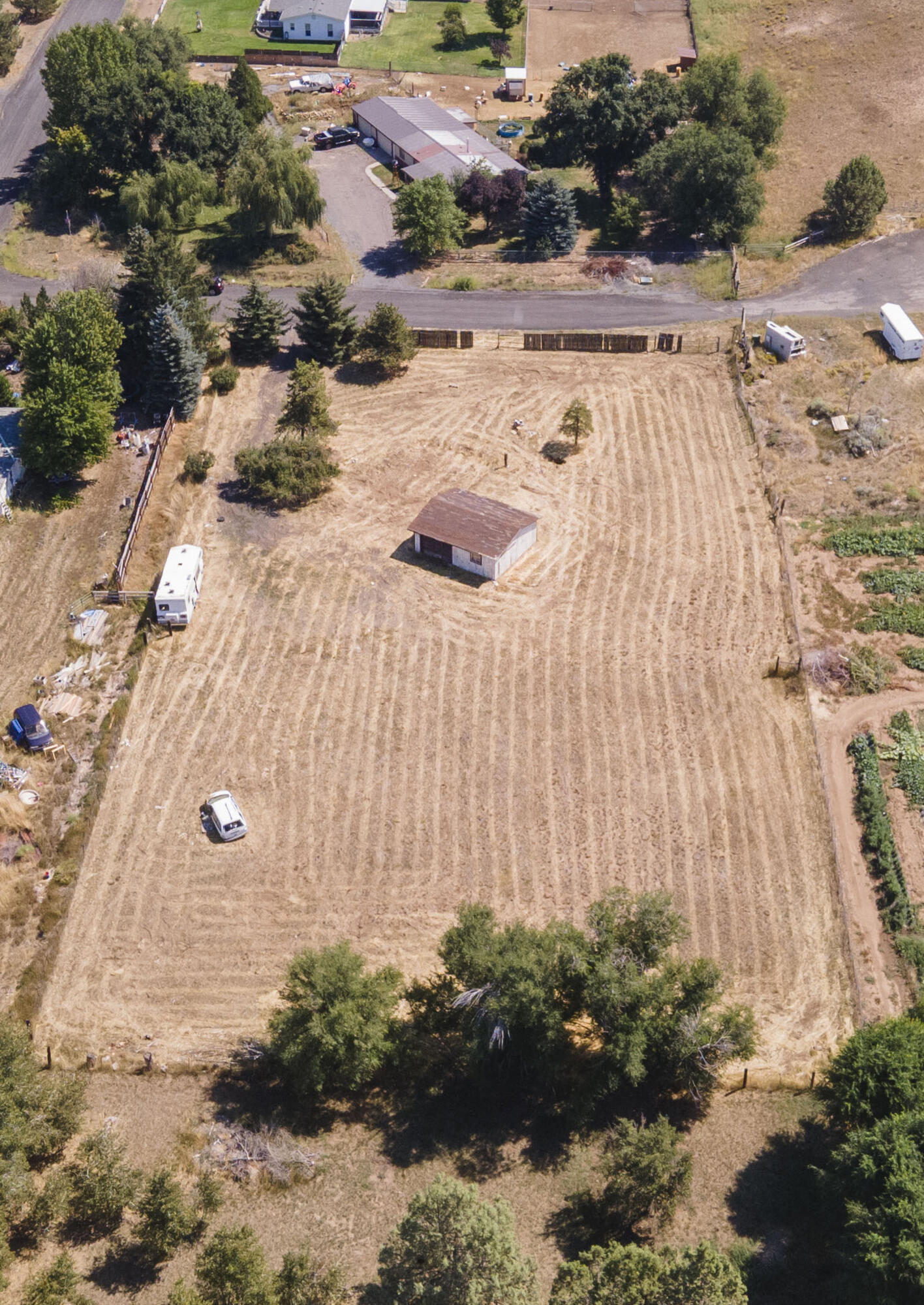 Country Village - Land