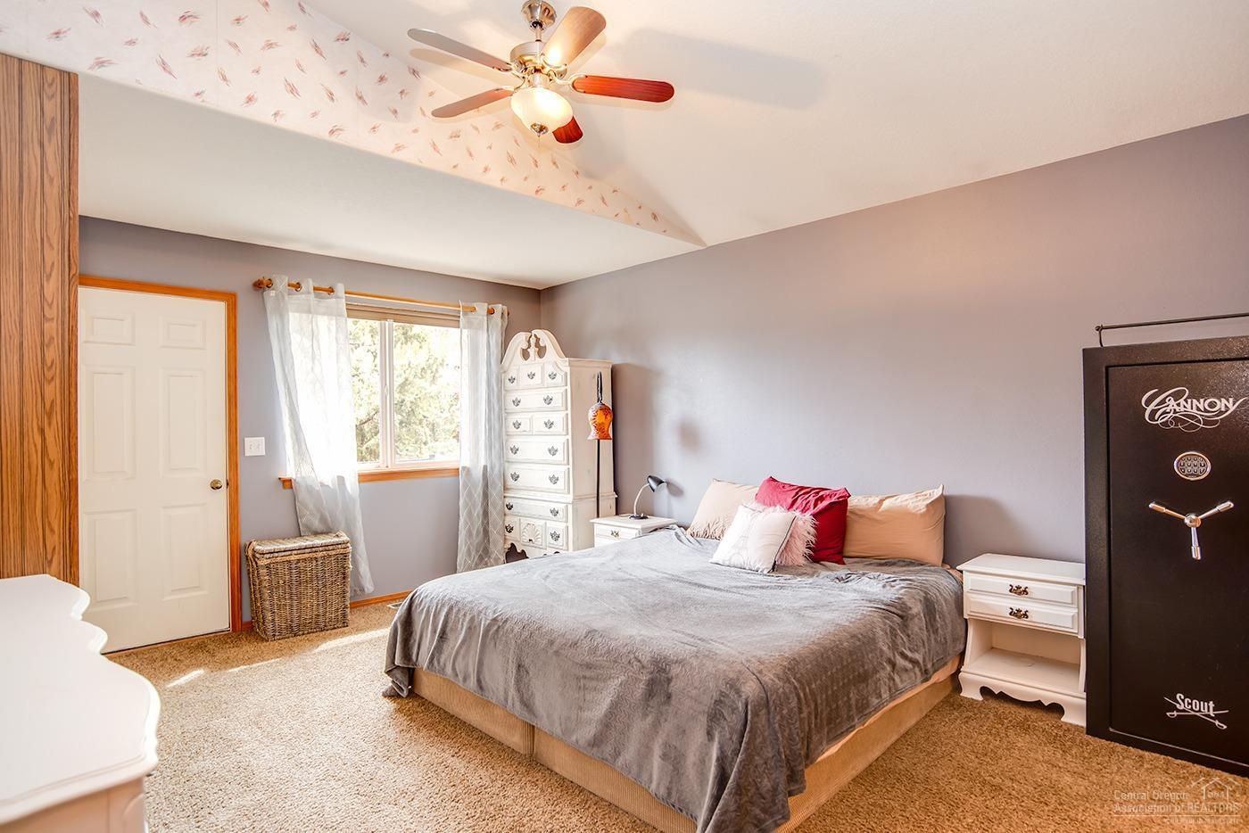 Lava Meadows - Residential