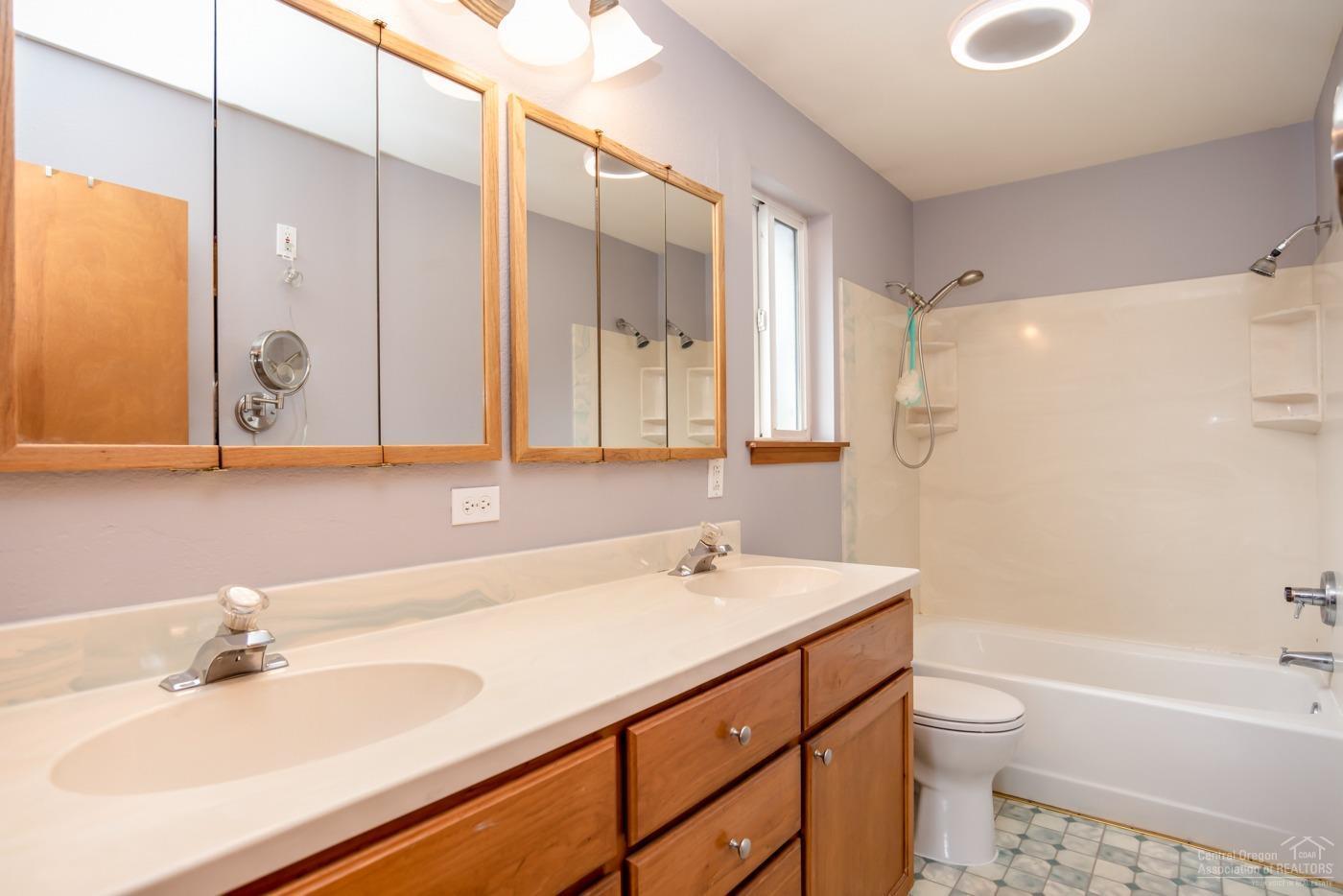 Lava Meadows - Residential