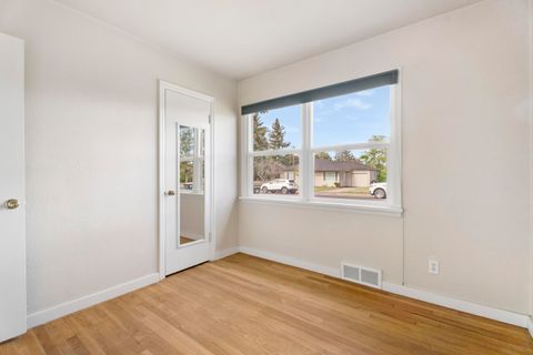 Tiny photo for 946 SW 13th Street, Redmond, OR 97756 (MLS # 220221686)