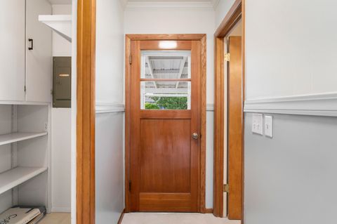 Tiny photo for 946 SW 13th Street, Redmond, OR 97756 (MLS # 220221686)