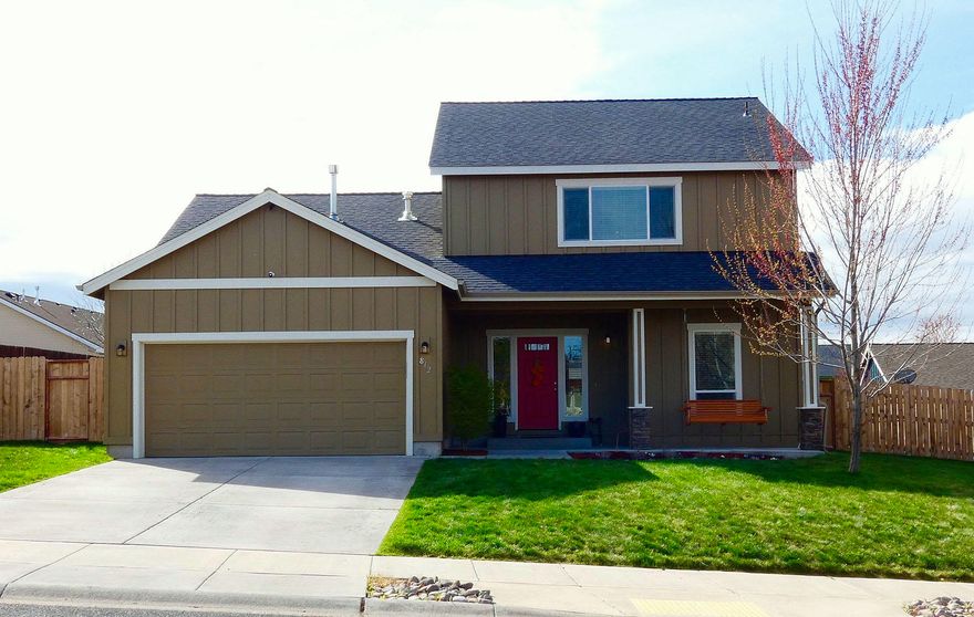 Crisp, well-maintained home in newer Quail Point subdivision, blocks from Klamath Lake, Moore Park and Harbor Isles Fitness Club. Naturally light great room with 9 ft ceilings offers a comfortable gathering space accented with gas fireplace. Living and dining rooms open to kitchen with newer s/s appliances, hickory cabinets, large pantry and graphite sink. Main floor master bedroom features double sinks, walk-in closet and sliding door leading to covered patio. Second level has 2 bedrooms and 1 full bath plus bonus room with views of the neighborhood, mountains and lake a perfect home office space. Outdoor living offers covered front porch with hanging bench swing to enjoy the north shade. Back yard has newer storage shed and 20 ft covered patio, ideal for BBQs and star gazing. Other newer features include: A/C, laminate wood floors, interior and exterior paint, NEST thermostat, LED lighting and overhead storage in garage with attic storage. Close to OIT, Kingsley Field and hospital.