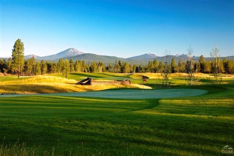 56210 Mirror Rock Loop