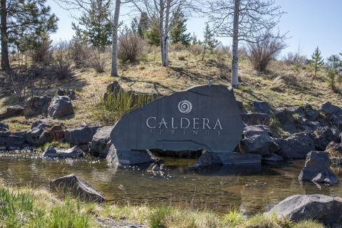 56210 Mirror Rock Loop Bend OR 97707