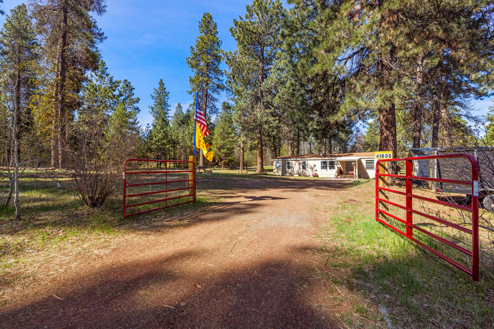 41808 Royal Coachman Drive
