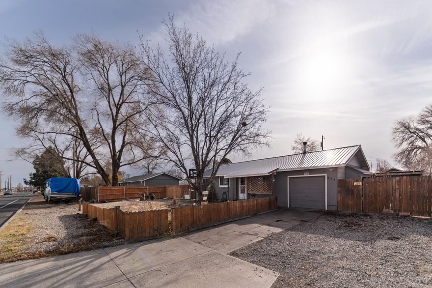 Single-level home on a 0.23-acre lot in north central Redmond. Fully fenced with a 24 x 30 pole barn with hydraulic lift and 220 power added in 2016. Metal roof 2016. Plenty of RV Parking or parking for your toys. New floors installed in the primary bedroom and bathroom. Centrally located between downtown Redmond and the future business/medical district near St. Charles. The seller needs a 30-day rent back post-closing.