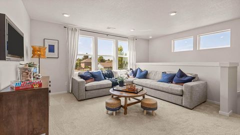 Tiny photo for 20592 Button Brush Avenue, Bend, OR 97702 (MLS # 220212405)