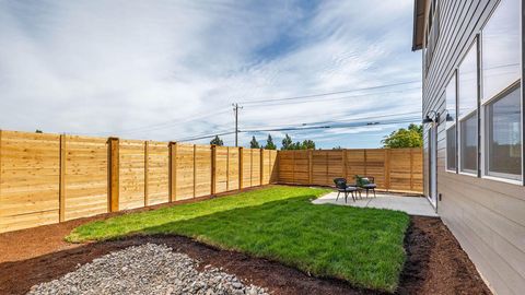 Tiny photo for 20592 Button Brush Avenue, Bend, OR 97702 (MLS # 220212405)