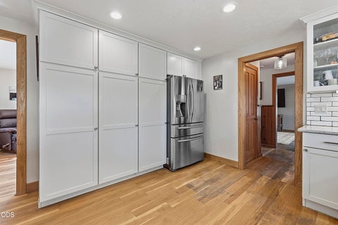 Tiny photo for 69173 Bay Drive, Sisters, OR 97759 (MLS # 220229647)
