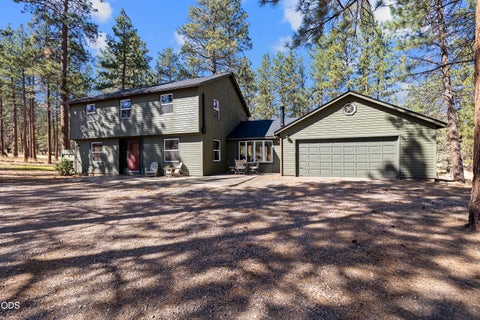 Tiny photo for 69173 Bay Drive, Sisters, OR 97759 (MLS # 220229647)